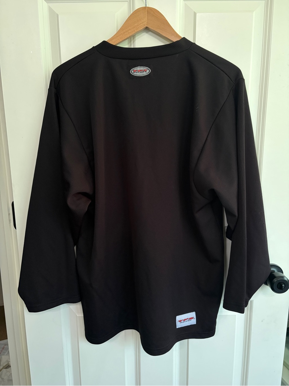 Northern Edge Hockey Jersey Black & Red Logo size S. Great condition. Canada - Picture 3 of 6